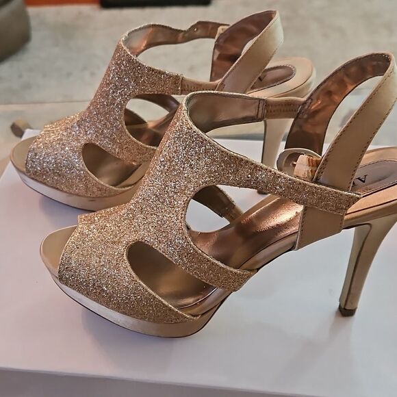 Alfani Women's Gold Glitter Heels Sz 5.5 - Picture 7 of 9
